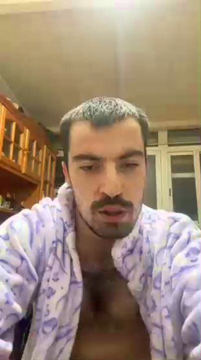 frantri00 na Cam4: fotky a profil