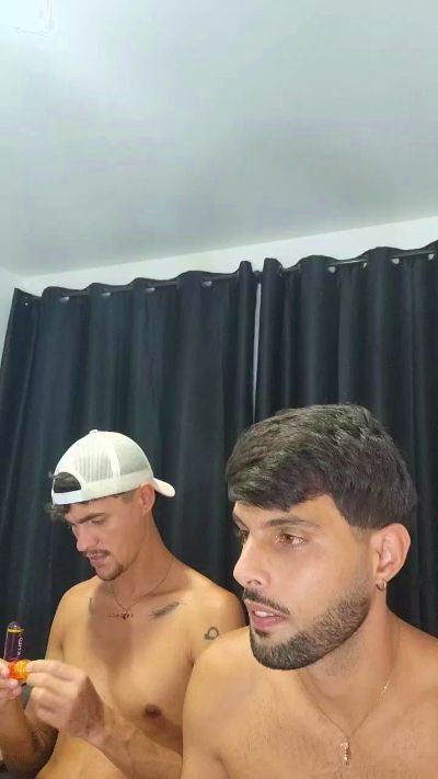 levi_henrique, вебкам модел на Cam4: слике
