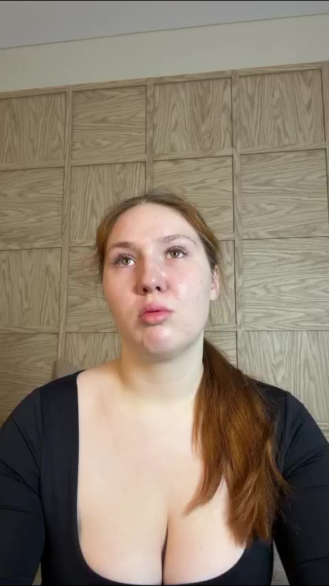 vinaberry – LiveJasmin webkamerás modell