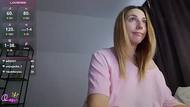 KhloeK na Stripchat: fotky a profil
