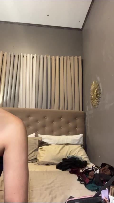 carmilahampton në LiveJasmin: foto dhe profili