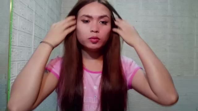milkycumnel23: عارضة كاميرا ويب على Chaturbate