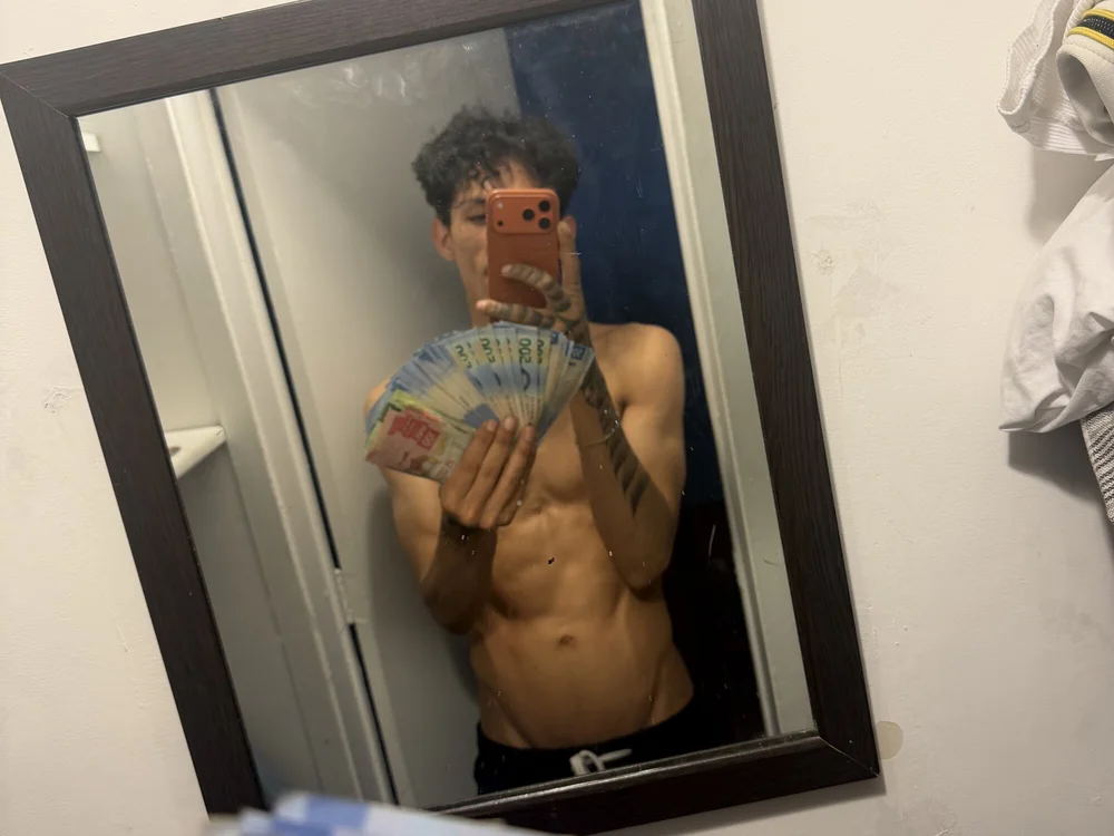 alexmendoza24 – Stripchat webkamerás modell
