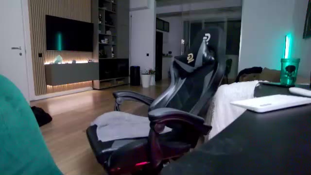 enrikoblue на Chaturbate: слики и профил