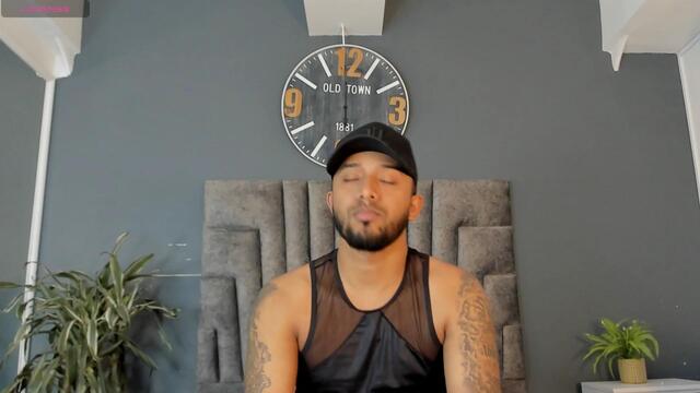 Фото вебкам-модели jax-maxwell на Flirt4Free