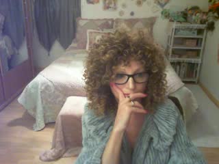 resaly na XloveCam: fotky a profil
