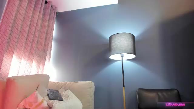 _sofia_cruz — Chaturbate 直播模特：照片与资料