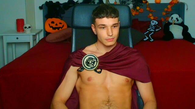 Preview photo of webcam model danny-cuomo on Flirt4Free
