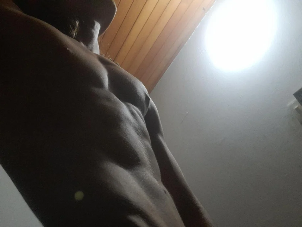 Preview photo of webcam model ryan_bronw on Stripchat
