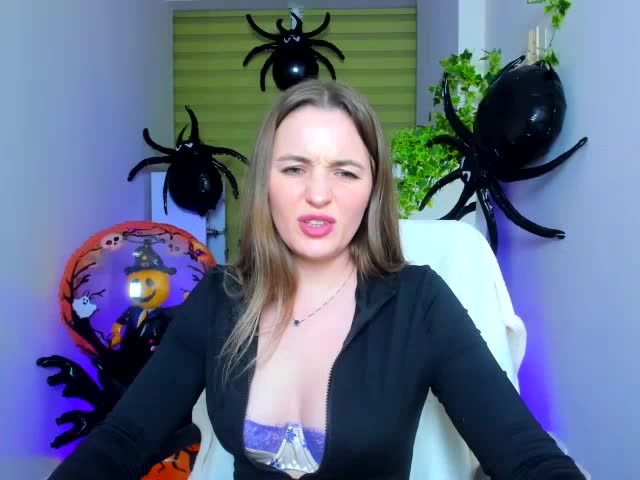 aliceprings, μοντέλο webcam στο XloveCam