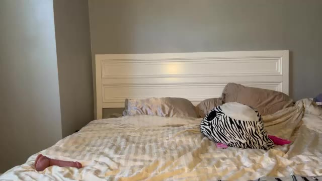 petitegirluvsdick — Chaturbate: ფოტოები და პროფილი