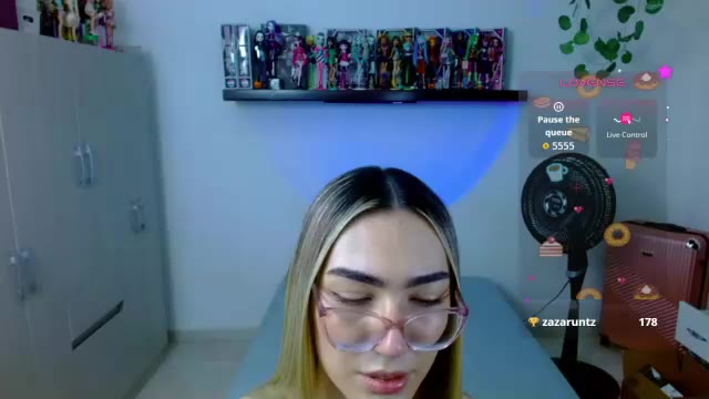 allisonblossom – Chaturbate webkamerás modell