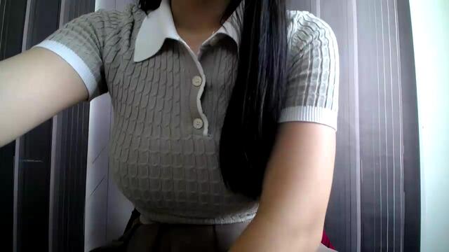 emilia-young — Flirt4Free ওয়েবক্যাম মডেল: ছবি