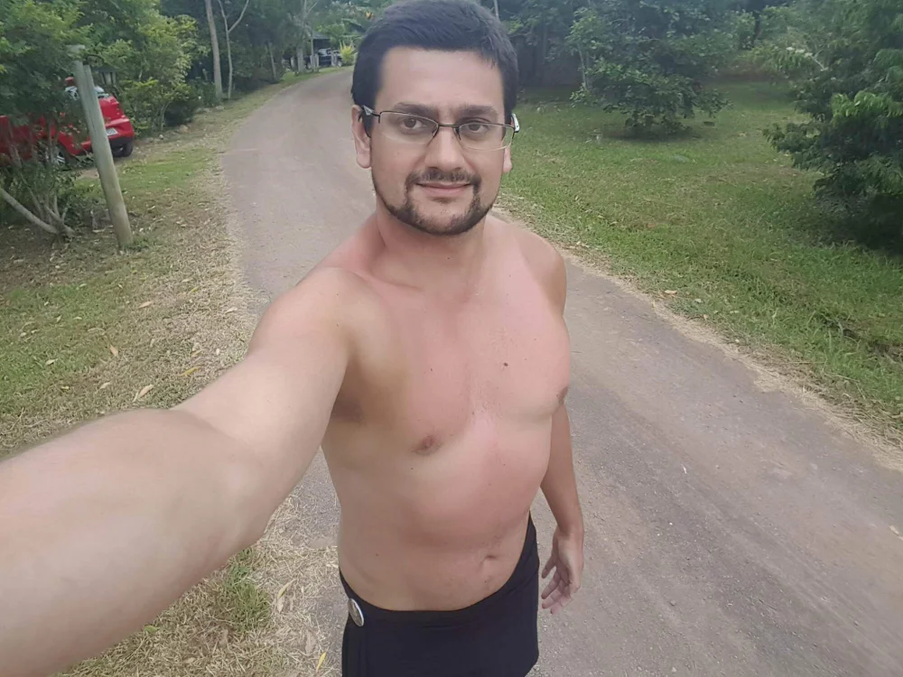 Alex-Naturista, model webcam pe Stripchat: poze