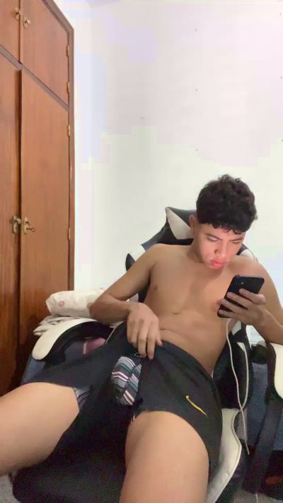 hot_boys18, вебкам модел на Cam4: слике