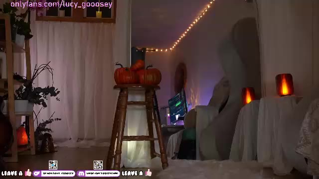 lucy_gooosey, вебкам модел на Chaturbate: слике