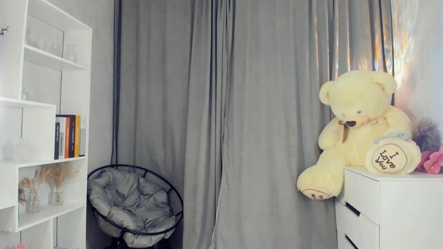 ana-henao: عارضة كاميرا ويب على Flirt4Free