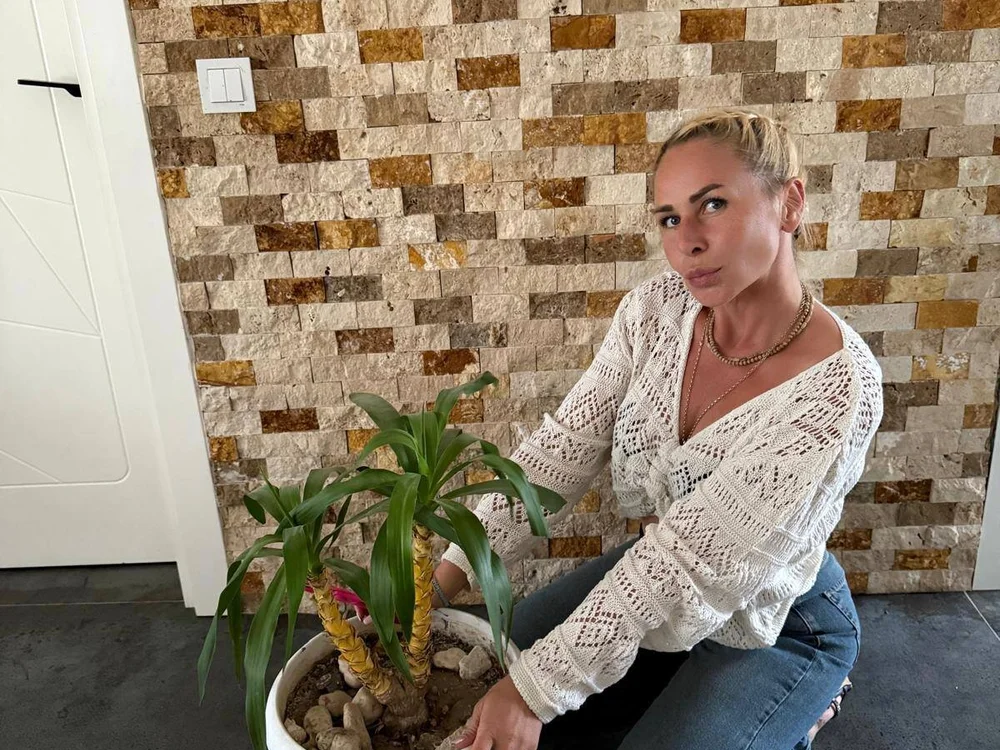 ElenabonyX di Stripchat: foto model webcam
