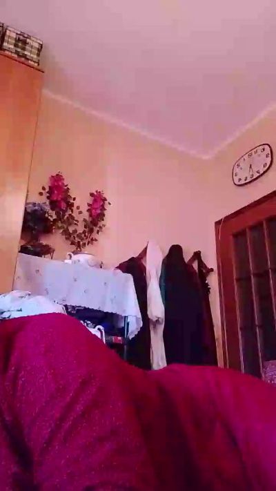 nelyna di Cam4: foto model webcam