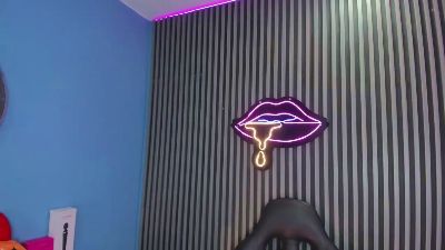 valkaa_teen — Cam4 वेबकैम मॉडल: फ़ोटो