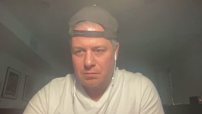 tonytoobig69 — Cam4 直播模特：照片与资料