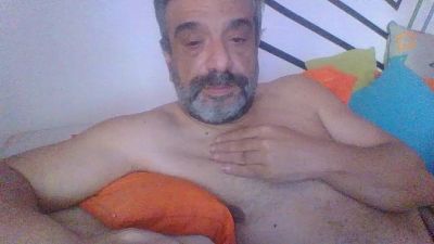 Preview photo of webcam model benenzo on Cam4