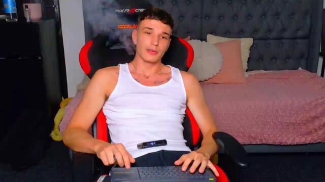danny-cuomo ב-Flirt4Free: תמונות ופרופיל