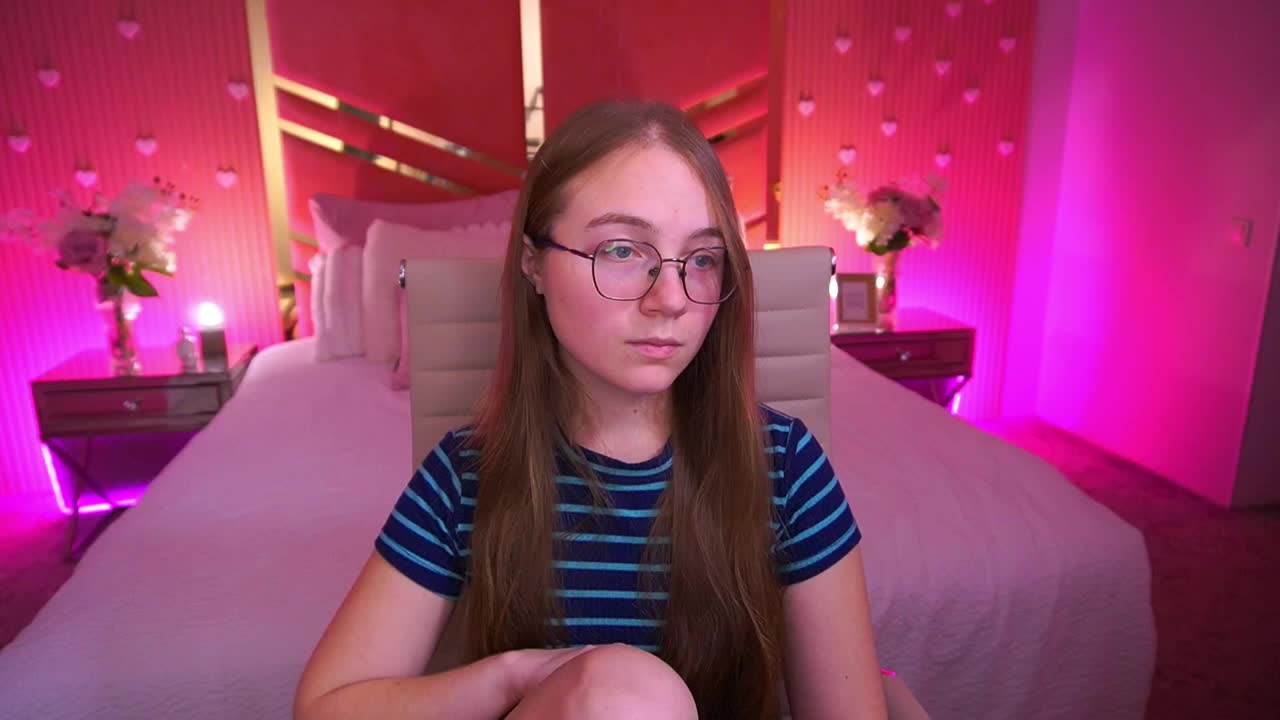 arrinawair: عارضة كاميرا ويب على XloveCam