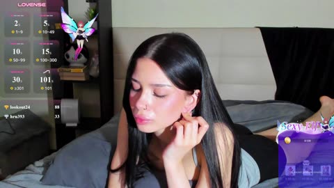 tune-godness, webcammodell på BongaCams: bilder