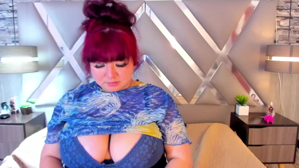 lillymayer — XloveCam वेबकैम मॉडल: फ़ोटो