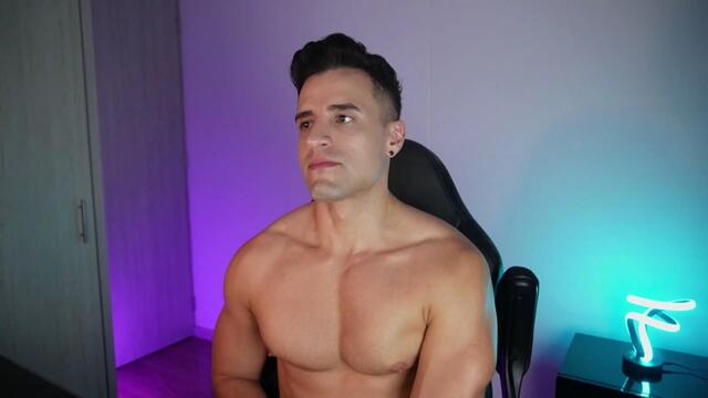tom-heaton na Flirt4Free: slike in profil