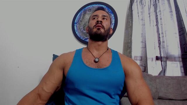 curt-x, model webcam pe Flirt4Free: poze