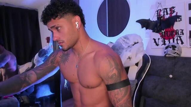 alessandro-vanni — Flirt4Free 直播模特：照片与资料