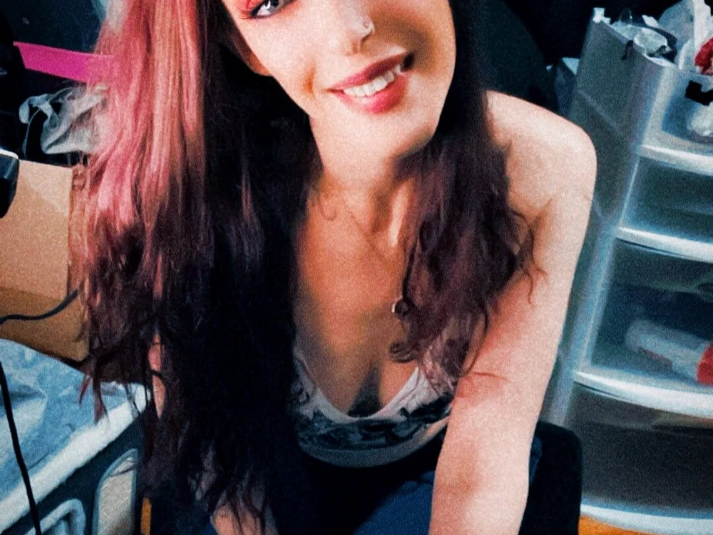 Preview photo of webcam model Etherealgoddess222 on Stripchat