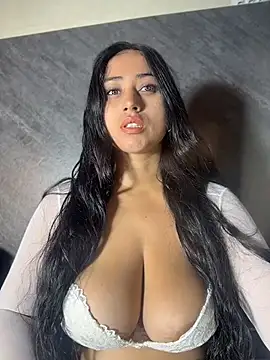 Valentinne_z, model webcam de Stripchat: fotos