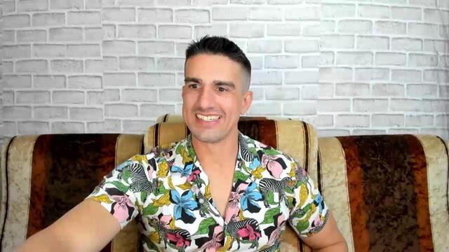 valter-hook: عارضة كاميرا ويب على Flirt4Free