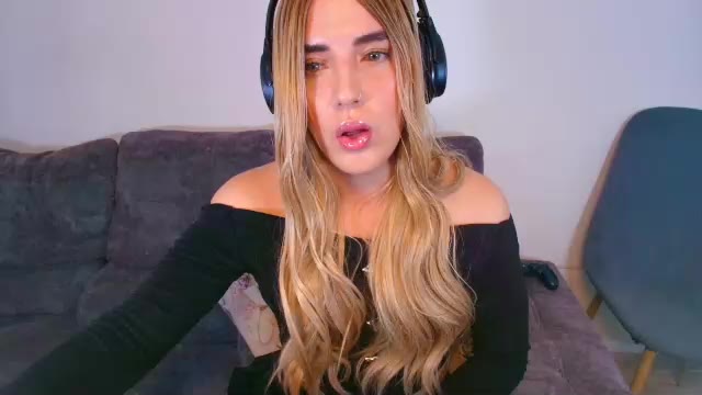 Preview photo of webcam model joywinks on Chaturbate