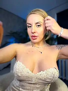 MilfNextDoor20 – уебкам модел в Stripchat: снимки