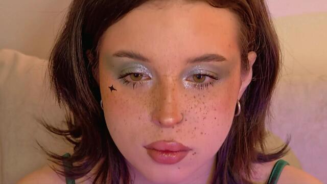 Preview photo of webcam model lana-pierce on Flirt4Free