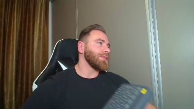 thori92, webcammodel på Cam4: fotos