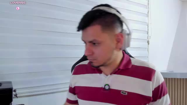 Preview photo of webcam model rick_diesel on Chaturbate