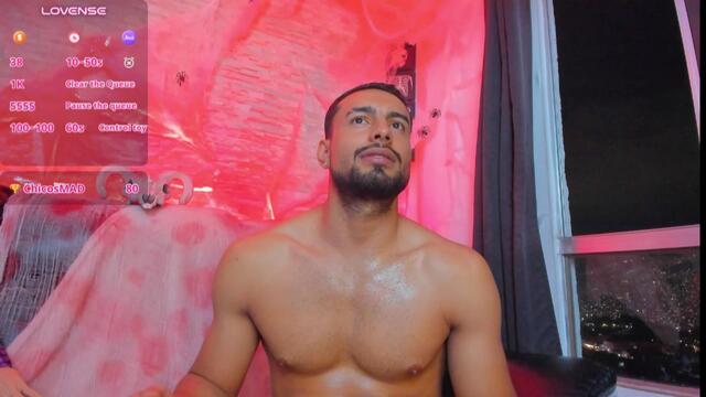 Preview photo of webcam model rory-quentin on Flirt4Free