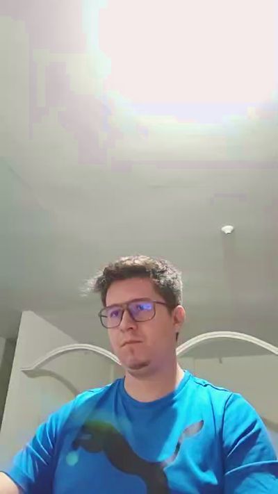 bigbuller8, model webcam pe Cam4: poze