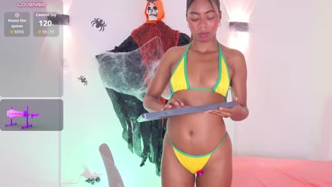 zury-moon, modelo webcam do BongaCams: fotos