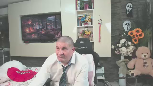 crissetan (Cam4): ảnh người mẫu webcam