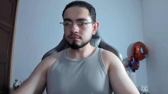 luigi-white, model webcam de Flirt4Free: fotos