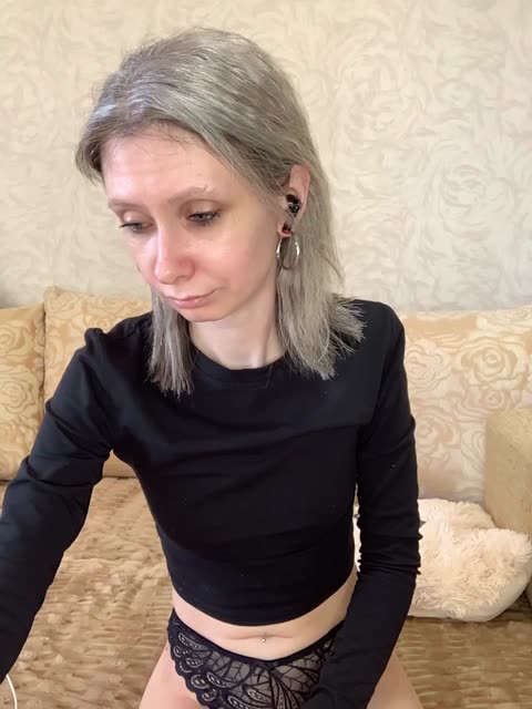 Preview photo of webcam model prettykris on BongaCams