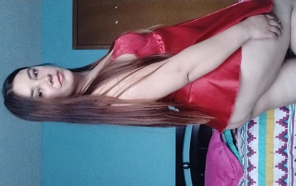 cheyyenne — Stripchat ওয়েবক্যাম মডেল: ছবি