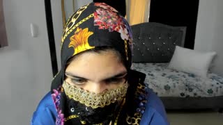 aniisaali – XloveCam webkamerás modell