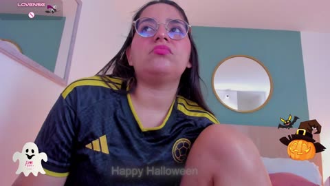 lucy-blue28 (BongaCams): fotod ja profiil